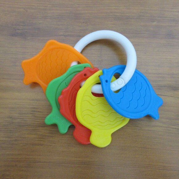 Infant Baby Toy Lot 8 Piece Sensory Learning Key Rings Rattles Colorful Teething - Picture 4 of 11